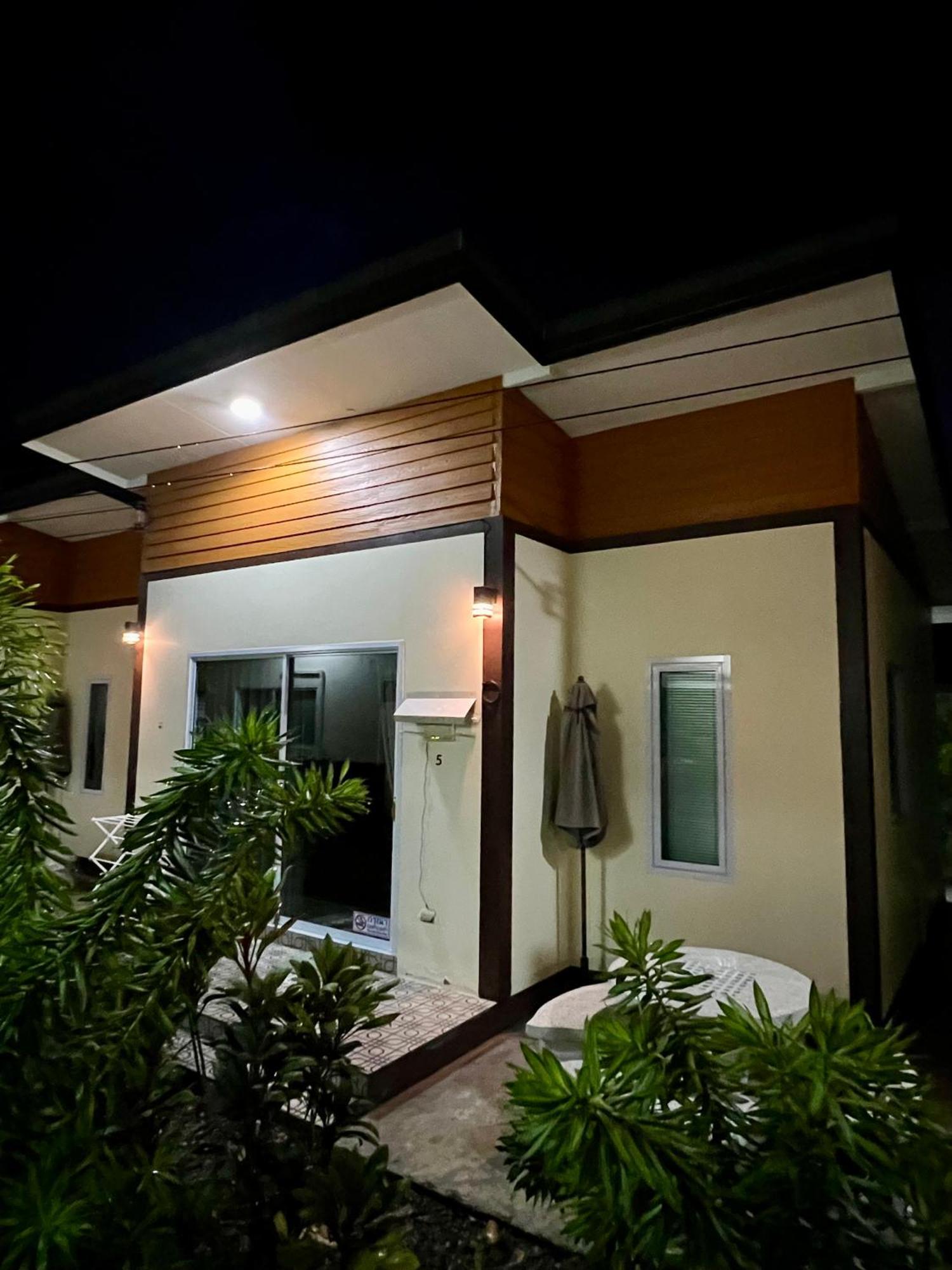 Bsk Bungalows Lipa Noi Exterior foto