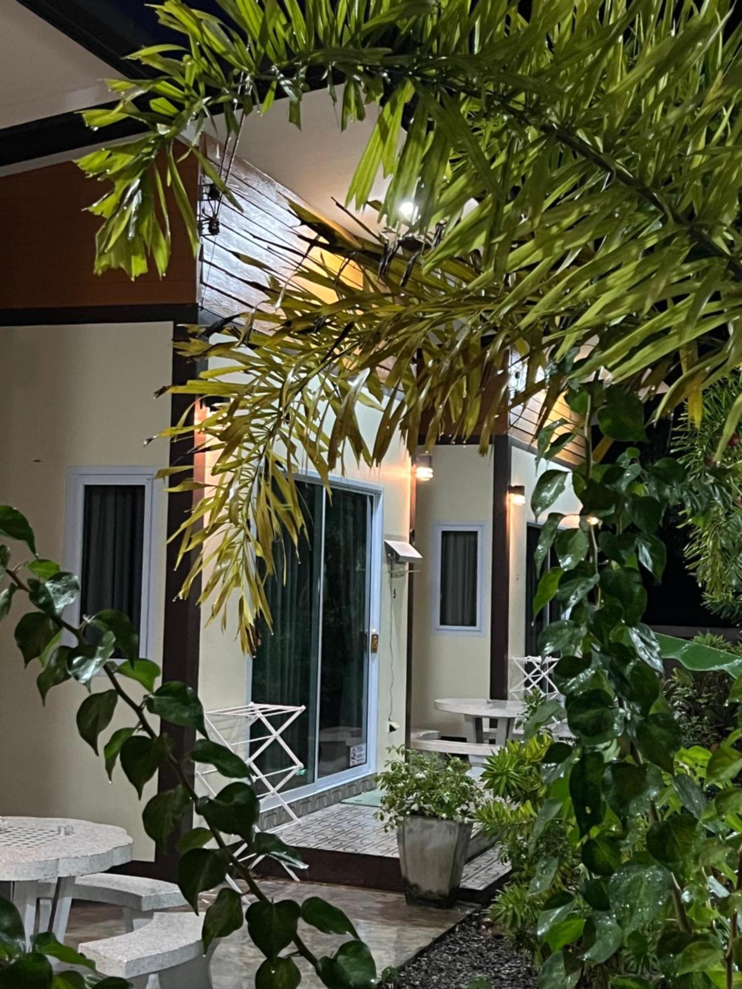 Bsk Bungalows Lipa Noi Exterior foto